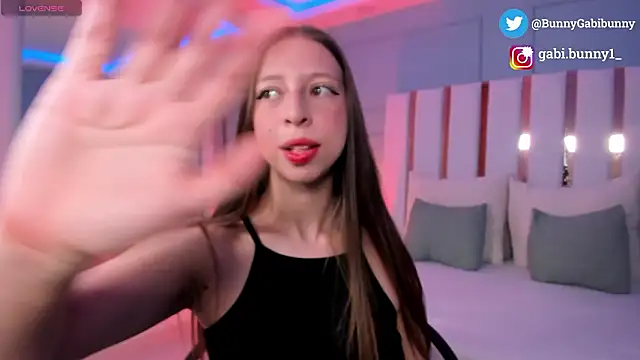 gabi bunny online show from 4, 2, 2026