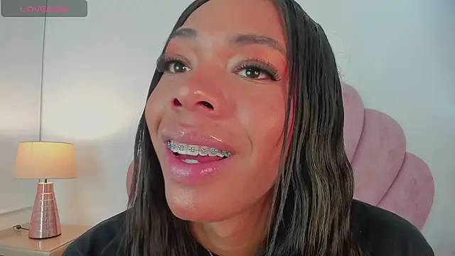 Snapshot of Nicole_Paradise chatting on 14, 2, 2025 Nicole Paradise online show from 14, 2, 2025