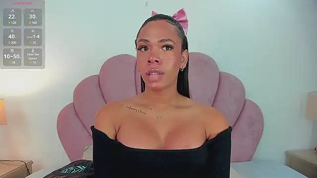 Snapshot of Nicole_Paradise chatting on 5, 3, 2025 Nicole Paradise online show from 5, 3, 2025