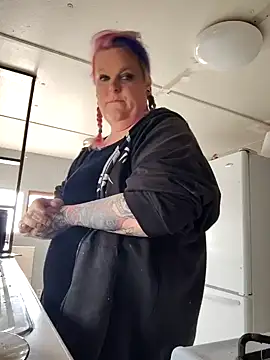 Trans Girl next door420 online show from 28, 1, 2025