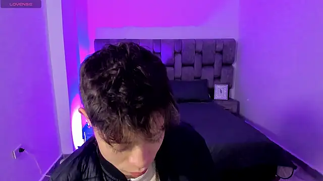 MarcusCollinss  online show from 18, 12, 2024