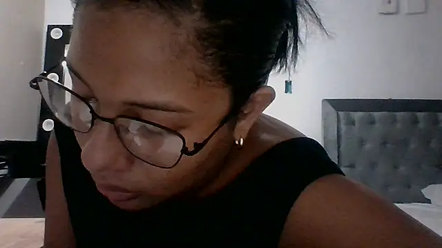 Kitra New online show from 18, 4, 2026