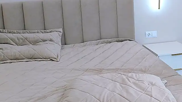 lulu wolf online show from 18, 2, 2026