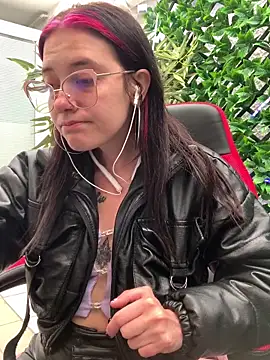 Snapshot of Isabella_21x chatting on 30, 12, 2024 Isabella 21x online show from 30, 12, 2024