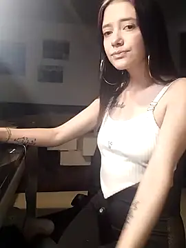 Snapshot of Isabella_21x chatting on 16, 1, 2025 Isabella 21x online show from 16, 1, 2025