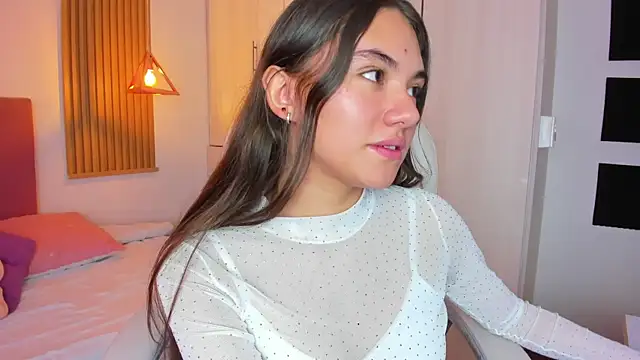 mia nevaeh online show from 15, 3, 2025