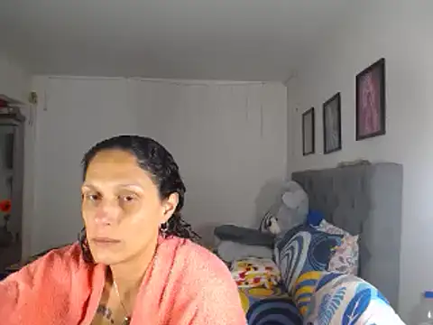 Snapshot of Corina_hot chatting on 6, 2, 2025 Corina hot online show from 6, 2, 2025