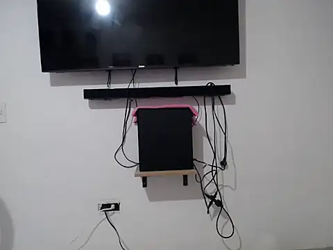 Snapshot of Corina_hot chatting on 15, 9, 2025 Corina hot online show from 15, 9, 2025