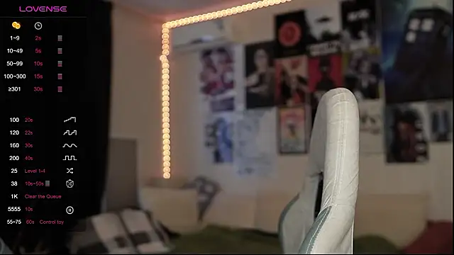 Snapshot of Traharaa chatting on 12, 2, 2026 Traharaa online show from 12, 2, 2026