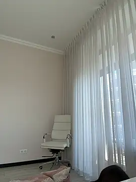 Hott Lolla online show from 25, 2, 2025