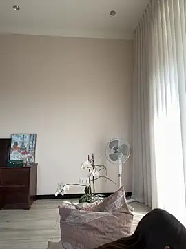 Hott Lolla online show from 13, 9, 2025