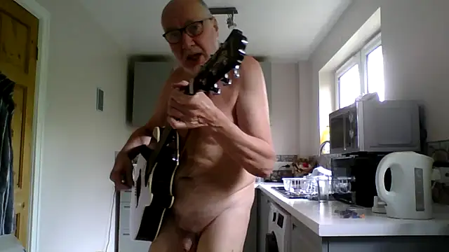 Snapshot of jimmybenido chatting on 4, 6, 2026 jimmybenido online show from 4, 6, 2026