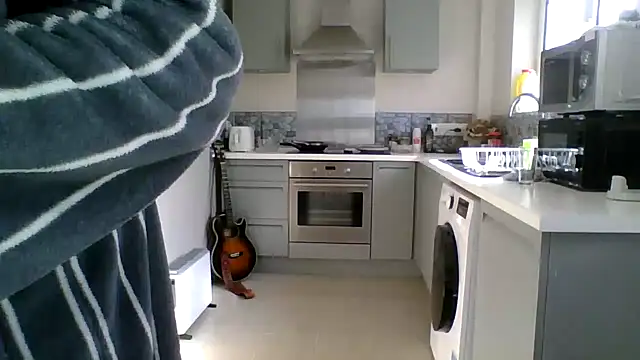 Snapshot of jimmybenido chatting on 12, 6, 2026 jimmybenido online show from 12, 6, 2026