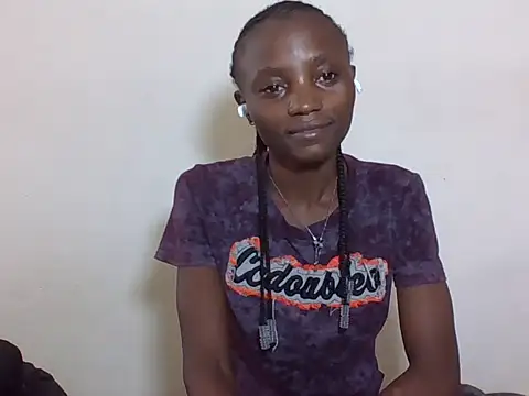 SexyNeedle22 online show from 26, 9, 2025