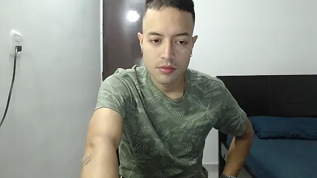 dimitriquiet05 online show from 28, 12, 2024