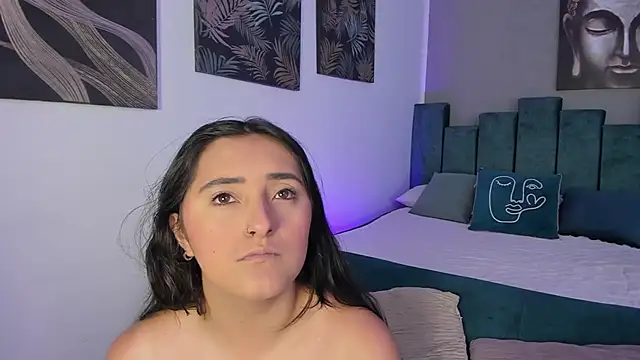 Kathia Morelli online show from 1, 11, 2025