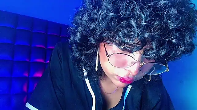 kuromi69 online show from 11, 3, 2025