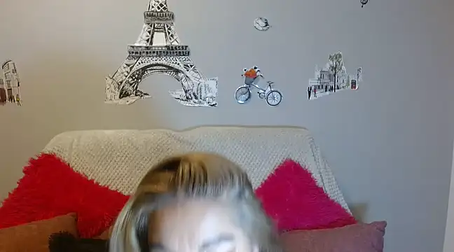 Snapshot of _SamanthaDoll_ chatting on 8, 1, 2025  SamanthaDoll  online show from 8, 1, 2025