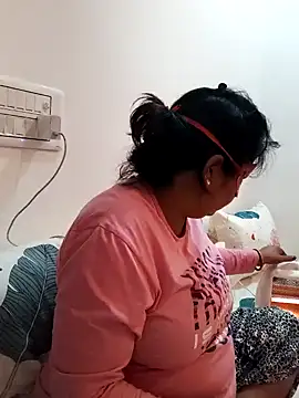 Snapshot of BBW_HOT_COUPLE chatting on 19, 12, 2024 BBW HOT COUPLE online show from 19, 12, 2024