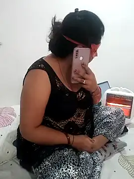 Snapshot of BBW_HOT_COUPLE chatting on 3, 1, 2025 BBW HOT COUPLE online show from 3, 1, 2025