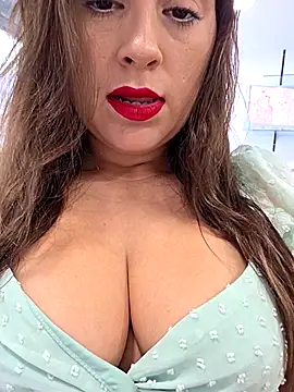Snapshot of GatitaXD27 chatting on 16, 10, 2025 GatitaXD27 online show from 16, 10, 2025