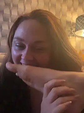 Curvyloveandhim online show from 6, 7, 2026