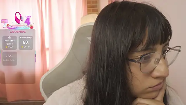 Snapshot of emitaa17228o chatting on 29, 7, 2026 emitaa17228o online show from 29, 7, 2026