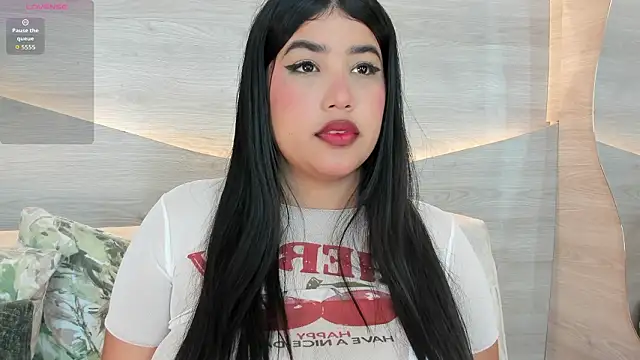 Snapshot of Lana_Lann chatting on 2, 3, 2026 Lana Lann online show from 2, 3, 2026