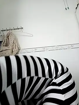    Erin    online show from 30, 9, 2025