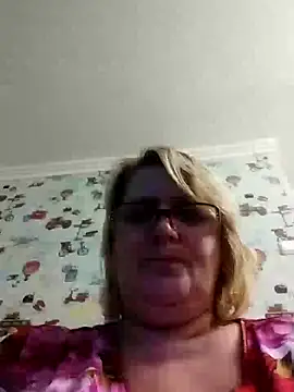 Forest-Lady online show from 2, 1, 2025