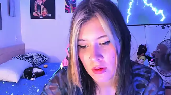 stephany-uwu online show from 7, 2, 2025