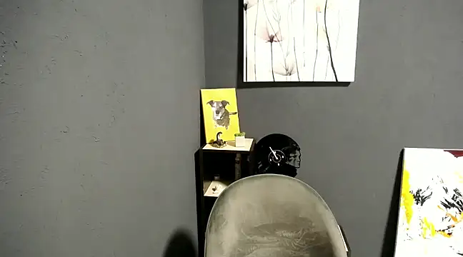 lady olivia  online show from 20, 1, 2025