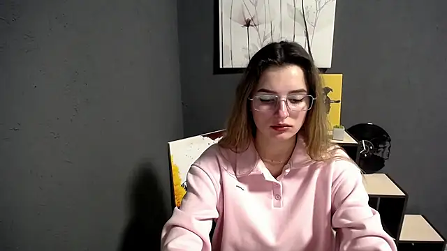 lady olivia  online show from 20, 11, 2025