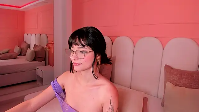 emilly williams  online show from 27, 1, 2025