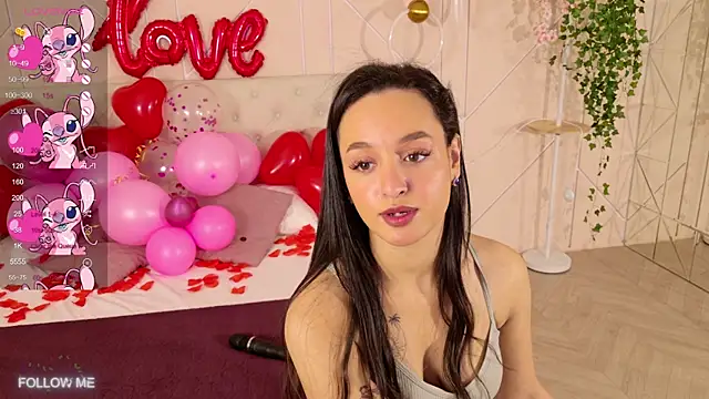 Snapshot of Lolly_Neal chatting on 19, 2, 2025 Lolly Neal online show from 19, 2, 2025