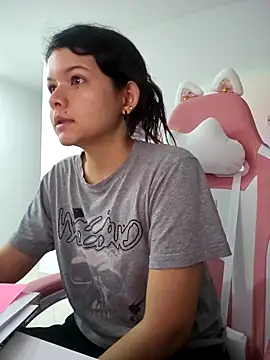 azumiichan online show from 6, 3, 2025