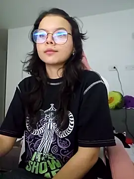 azumiichan online show from 23, 4, 2026