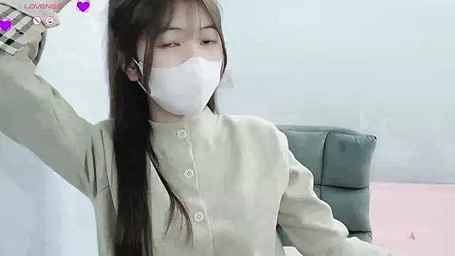 tanhxiu online show from 1, 1, 2025