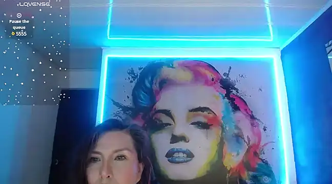 evelyn mature19 online show from 20, 3, 2025