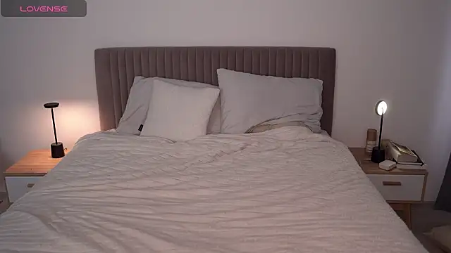 arielbell  online show from 29, 1, 2025