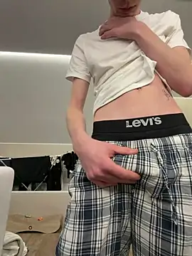 xxtwinkxxx online show from 14, 2, 2026