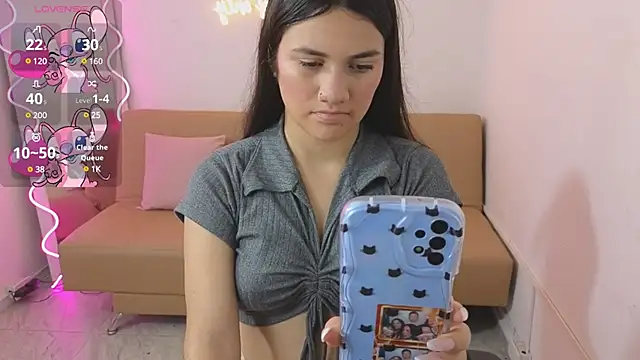 Snapshot of Chiara_tay chatting on 7, 3, 2025 Chiara tay online show from 7, 3, 2025