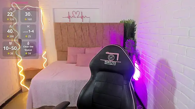 Snapshot of Chiara_tay chatting on 22, 9, 2025 Chiara tay online show from 22, 9, 2025