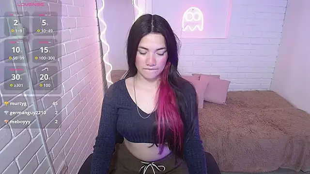 Snapshot of Chiara_tay chatting on 5, 10, 2025 Chiara tay online show from 5, 10, 2025