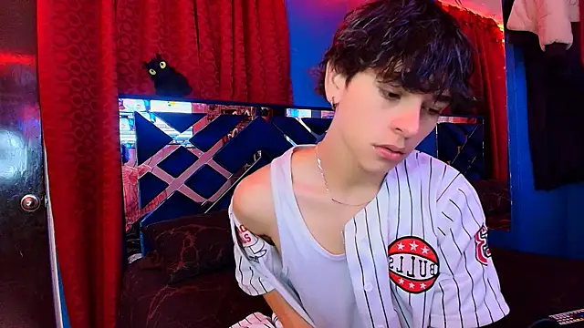 Luke Howland online show from 28, 11, 2025