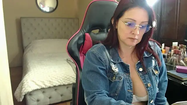 Carol Scottt online show from 18, 6, 2026