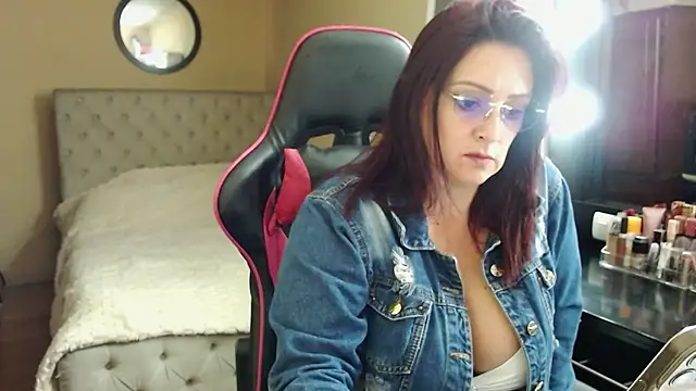 Carol Scottt online show from 20, 6, 2026