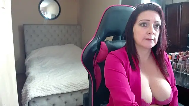 Carol Scottt online show from 27, 6, 2026