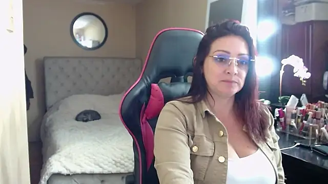Carol Scottt online show from 12, 7, 2026