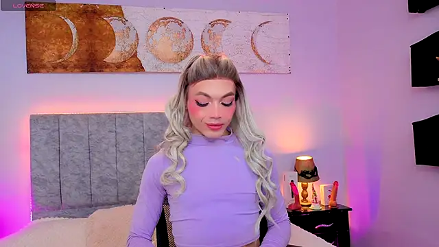 Megan Do Santos online show from 24, 10, 2025